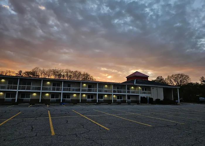 Center Street Value Inn
